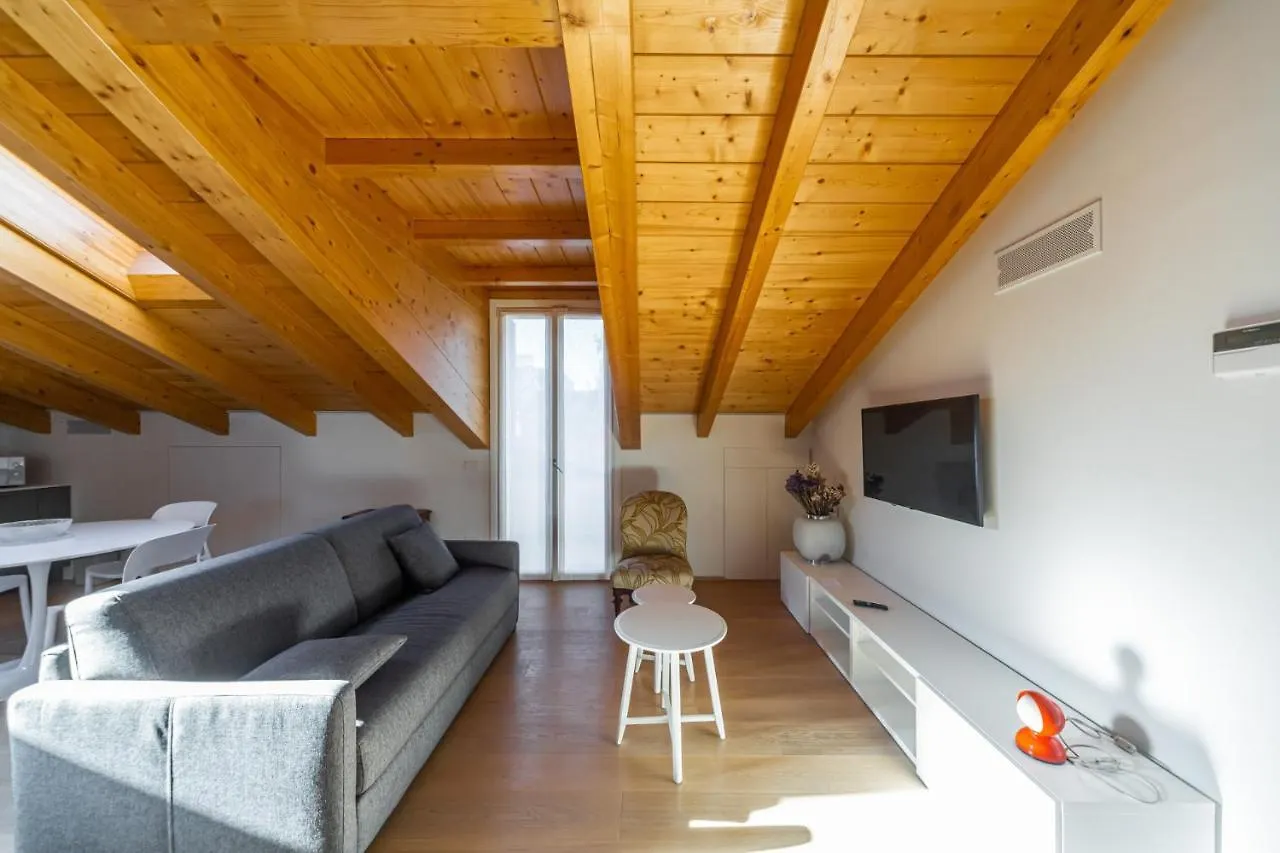 Easy Life - Elegante Trilocale In Zona Porta Venezia Διαμέρισμα Μιλάνο
